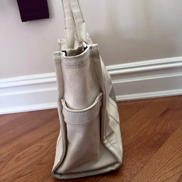 MARC JACOBS The Tote Bag Beige Large - Picture 7 of 9